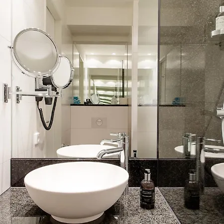 One Hotel 3*